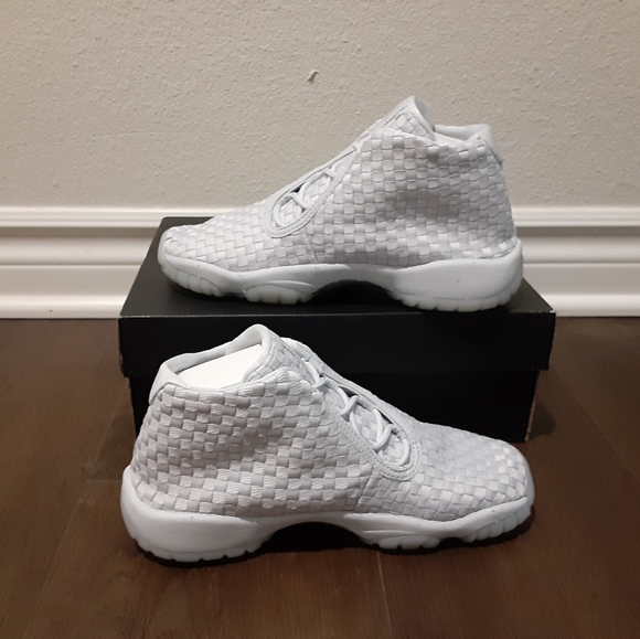 Jordans - Picture 3 of 5